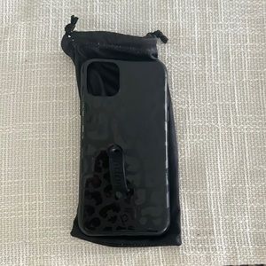 Black leopard Loopy case